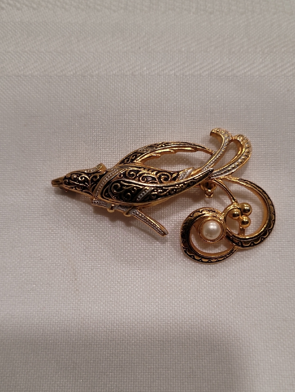 Brooch Spanish Damascene Bird With Pearl Vintage
